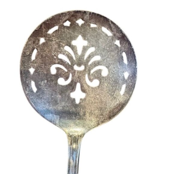 Vintage Holmes & Edwards Silver Plated Pierced Serving Spoon Ladle Fleur-De-Lis - Picture 2 of 8